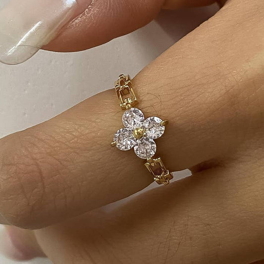 Fleur Chain Ring