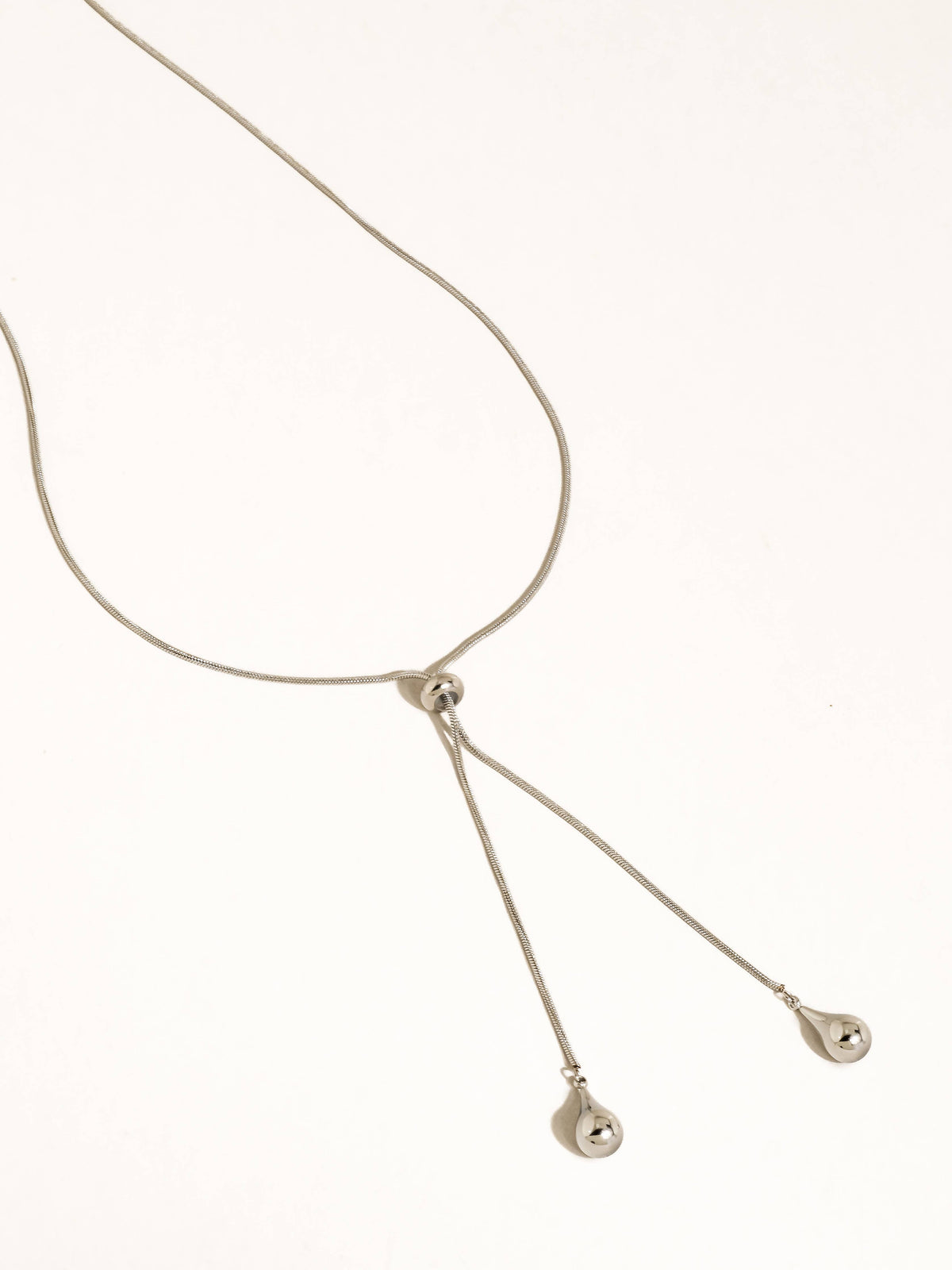 Trésor Lariat Drop Necklace: Silver