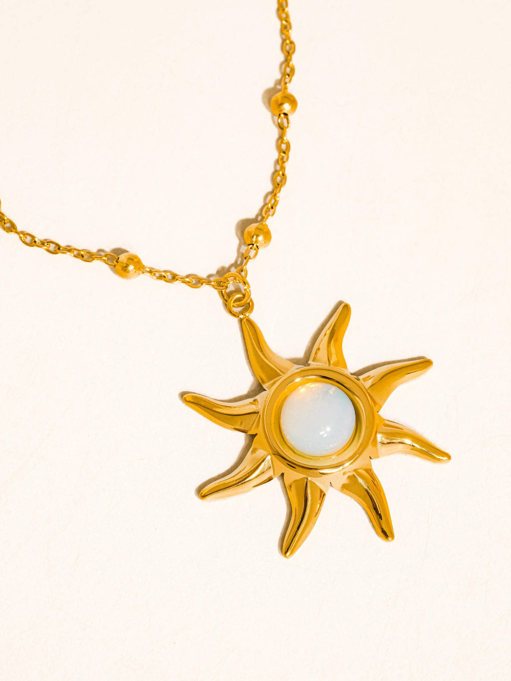 Astoria 18K Gold Non-Tarnish Sun Pendant Chain Necklace: Yellow Gold