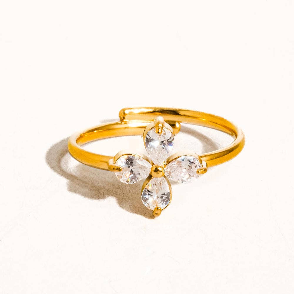 Ethel Clover Ring
