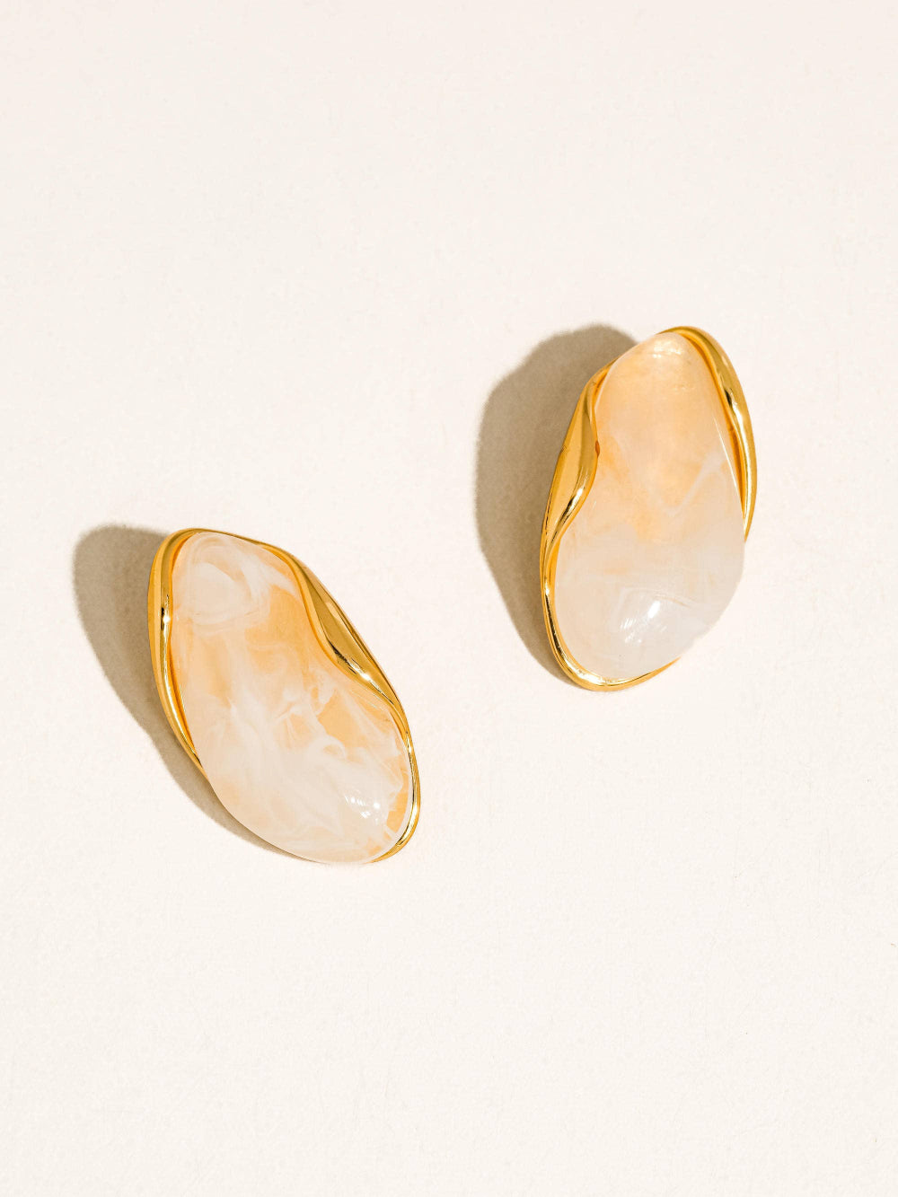 Maélie Resin Drop Earrings