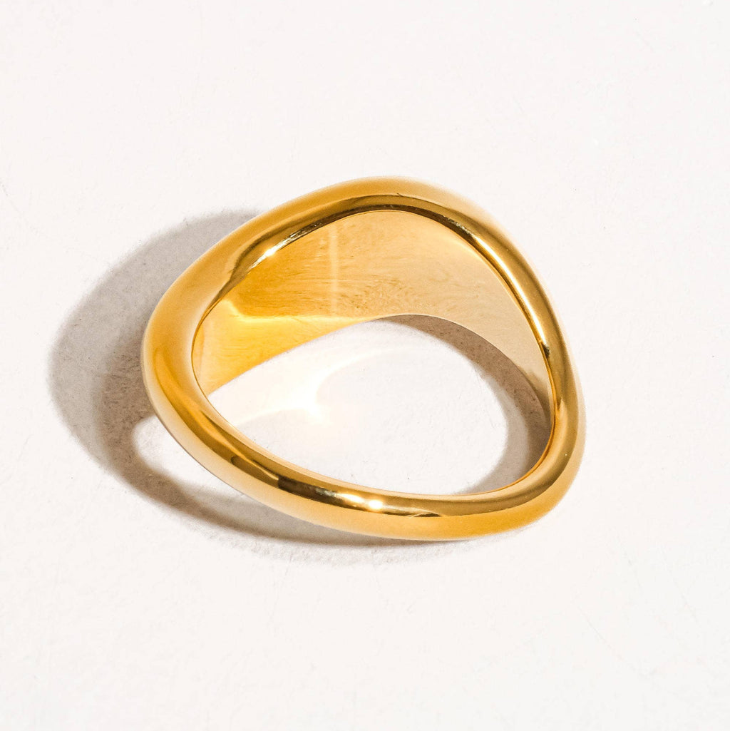 Erin Classic Wavy Band- Gold