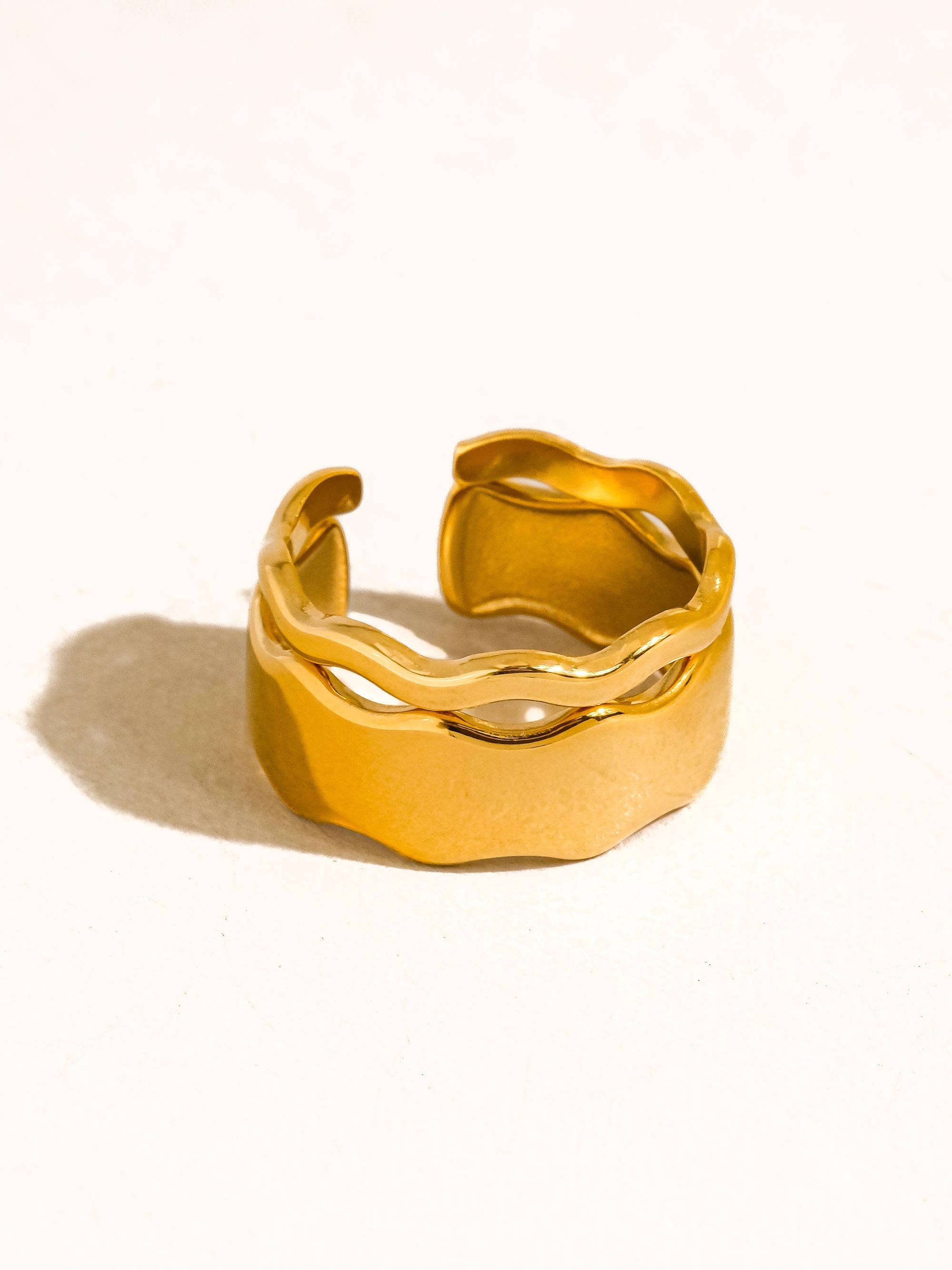 Tracee Wave Open Rings