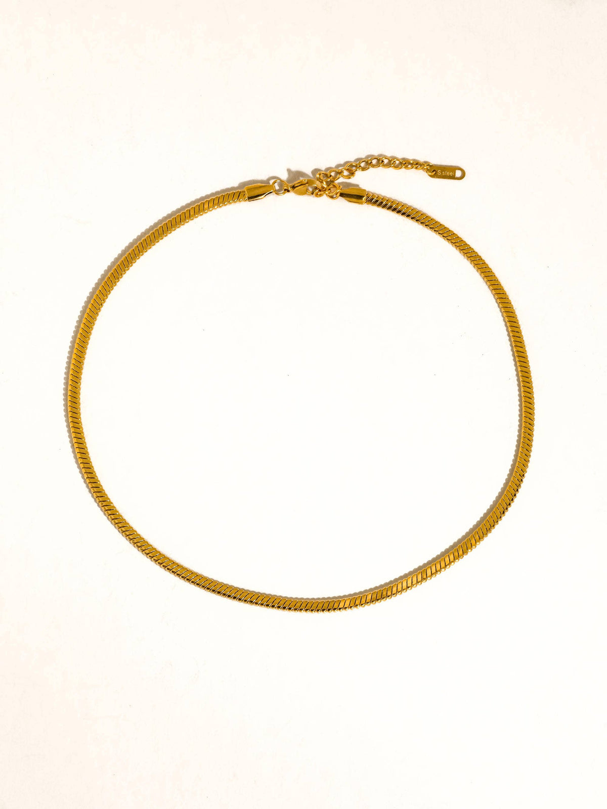 Papillon Classic Snake Chain Necklace: Gold