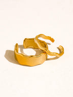 Tracee Wave Open Rings