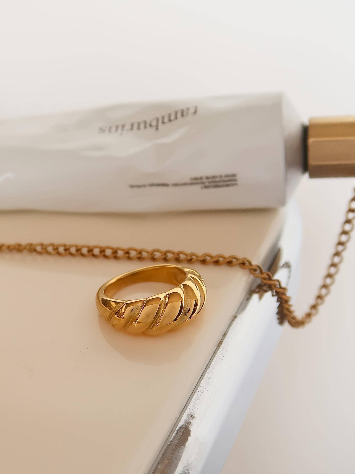 Wallace 18K Gold Non-Tarnish Croissant Ring: Yellow Gold / 8