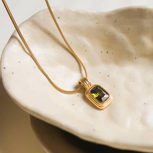 Sera Stone Necklace