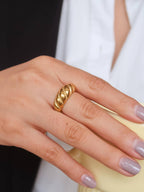 Wallace 18K Gold Non-Tarnish Croissant Ring: Yellow Gold / 8